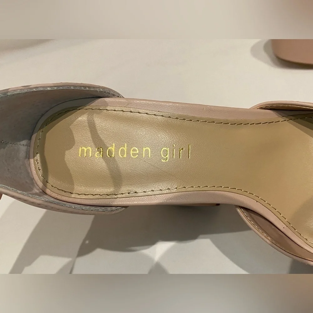NEW Madden Girl Women’s Dion Platform Pumps Blush Pink Size 8.5M